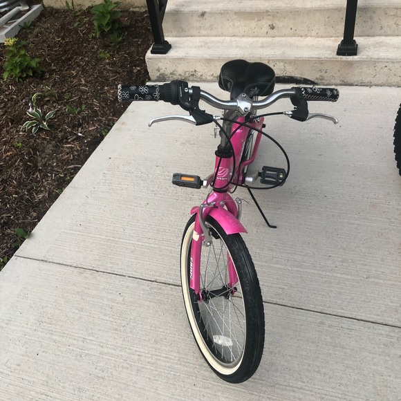 Janis Capri girls bicycle - Picture 3 of 7